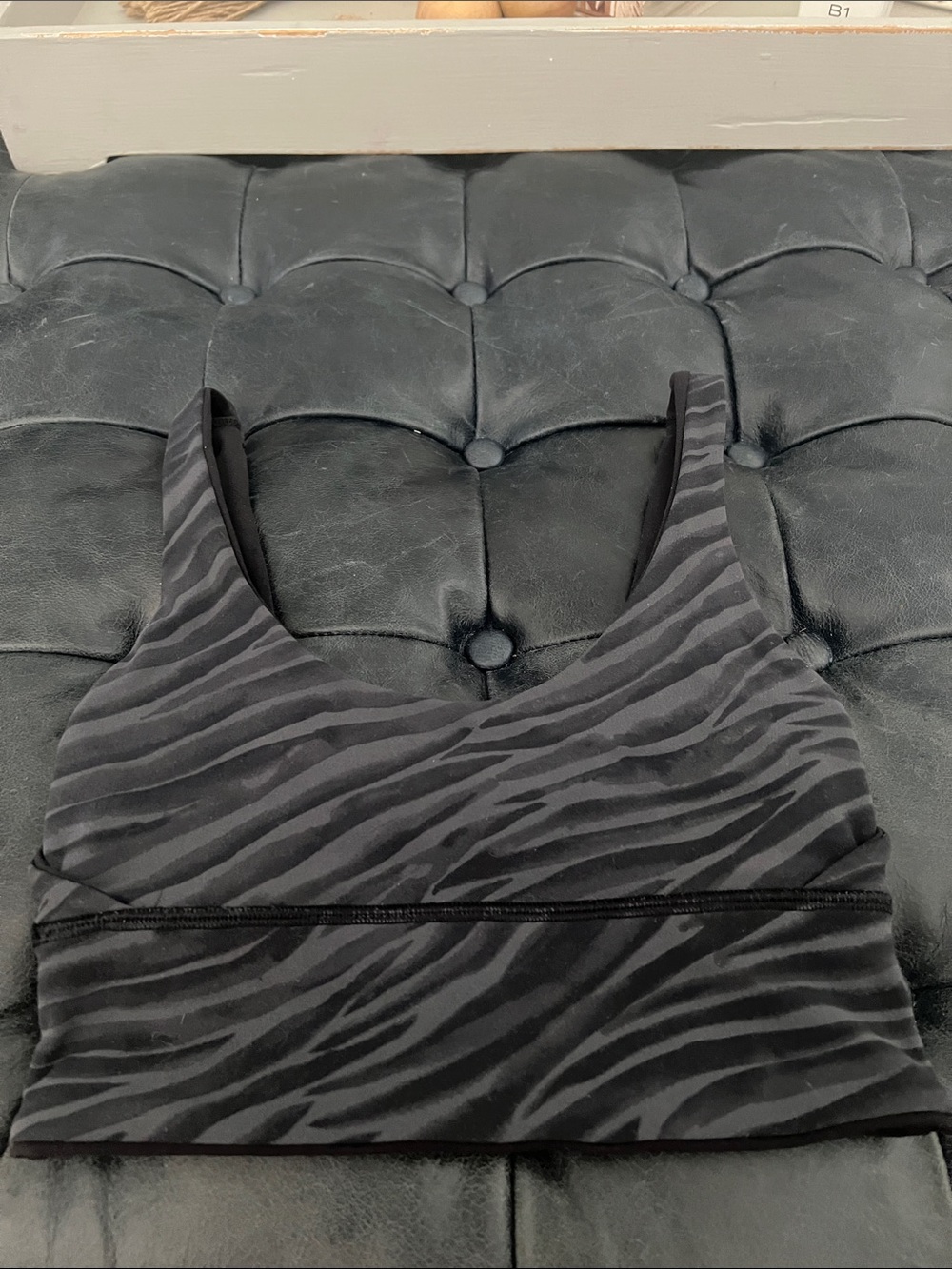 lululemon athletica Black/ Striped reversible Active Top. Size 2